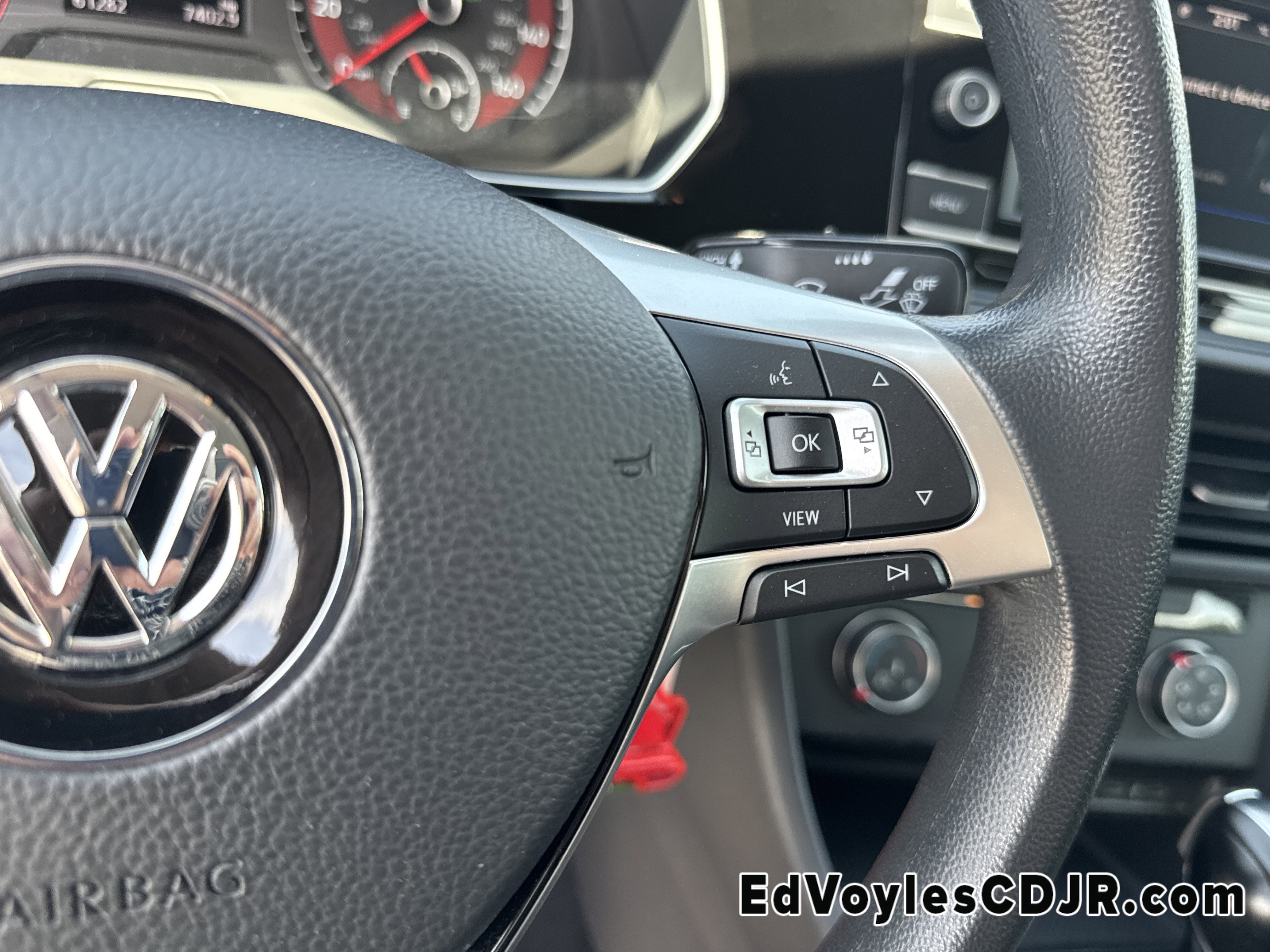 Used 2020 Volkswagen Jetta S w/ Driver Assistance Package image 30