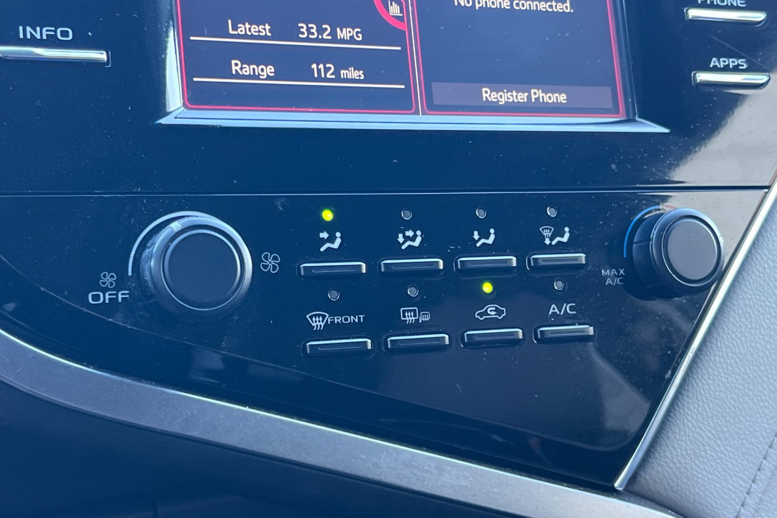 Certified 2018 Toyota Camry LE w/ Convenience Package FWD image 19