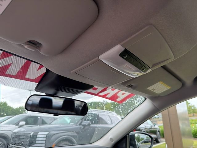 Used 2024 Nissan Sentra SV FWD image 19