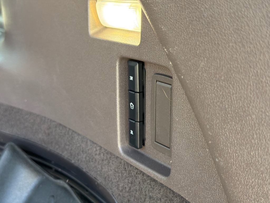 Used 2022 Lincoln Aviator Reserve w/ Equipment Group 201A image 10