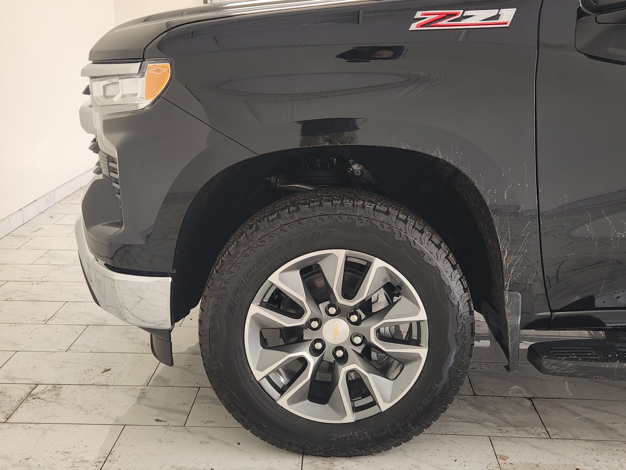 New 2026 Chevrolet Silverado 1500 LT w/ Z71 Off-Road Package AWD/4WD image 8
