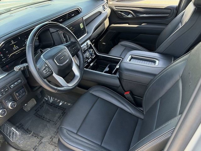 Used 2024 GMC Yukon XL Denali w/ Advanced Technology Package image 19