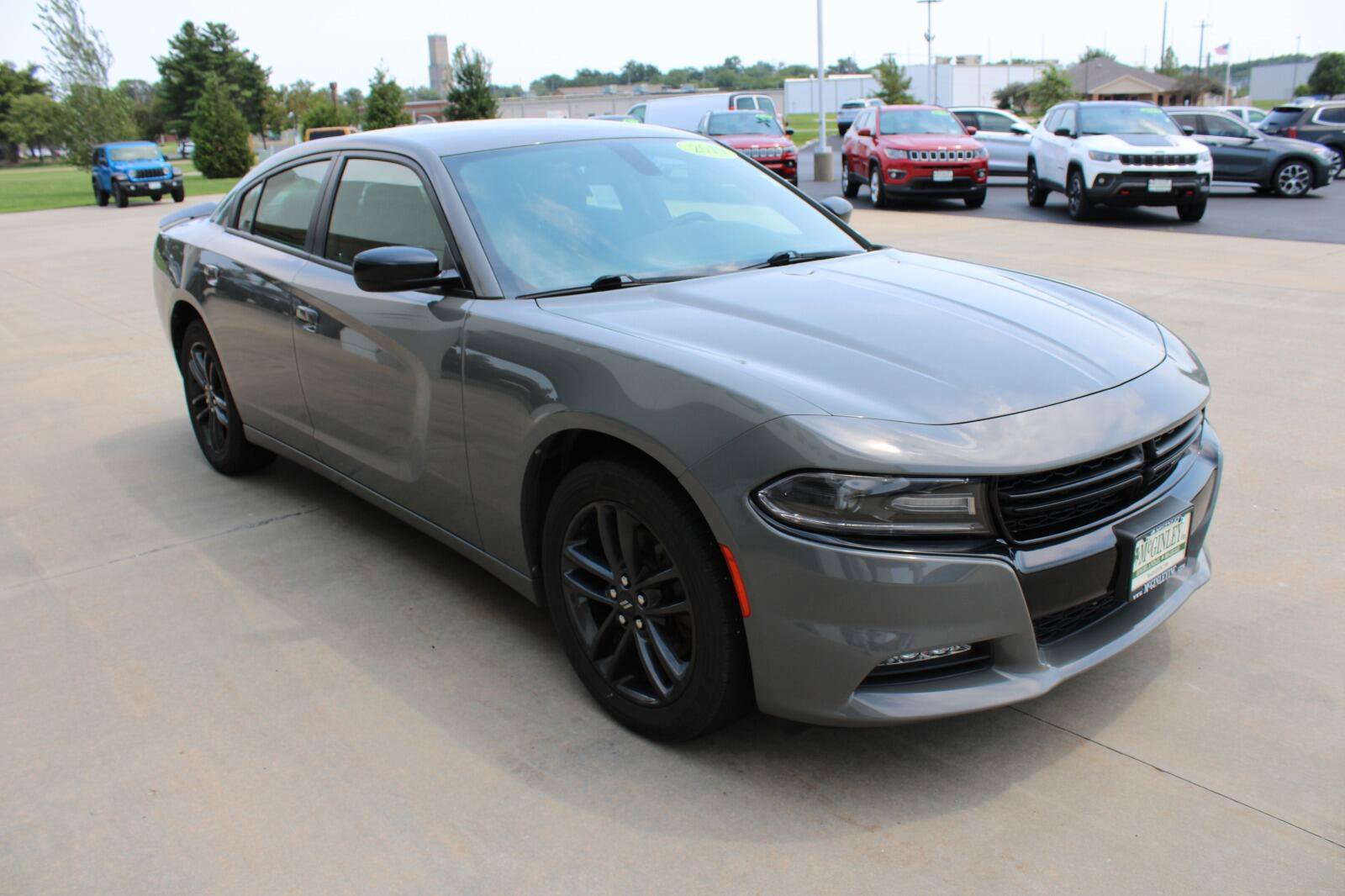 Used 2019 Dodge Charger SXT w/ Blacktop Package AWD/4WD image 5