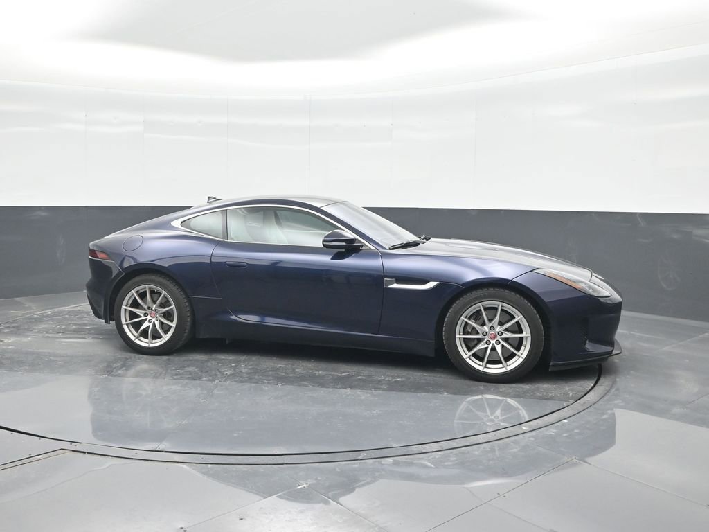 Used 2019 Jaguar F-TYPE Coupe image 11