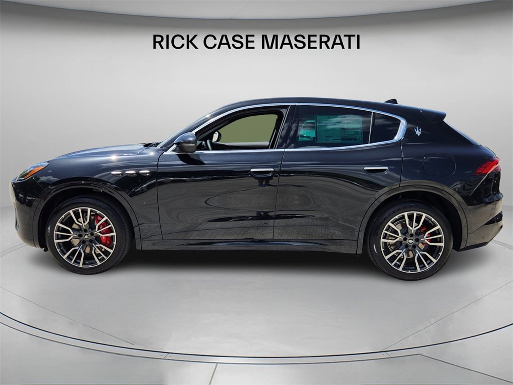New 2025 Maserati Grecale GT image 2