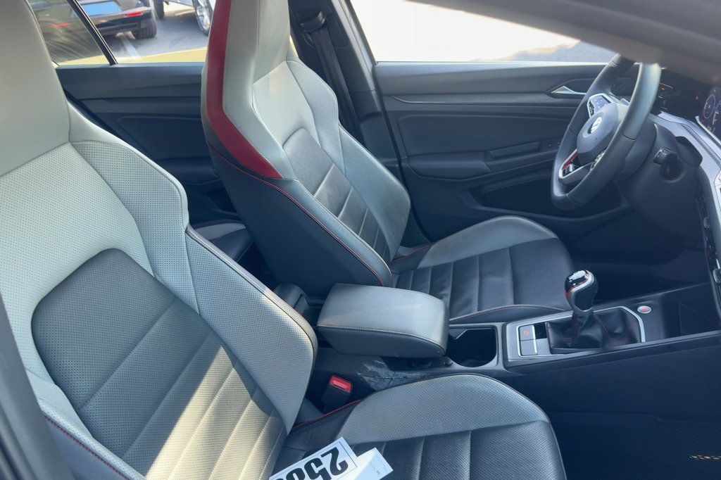 Used 2022 Volkswagen GTI Autobahn FWD image 15