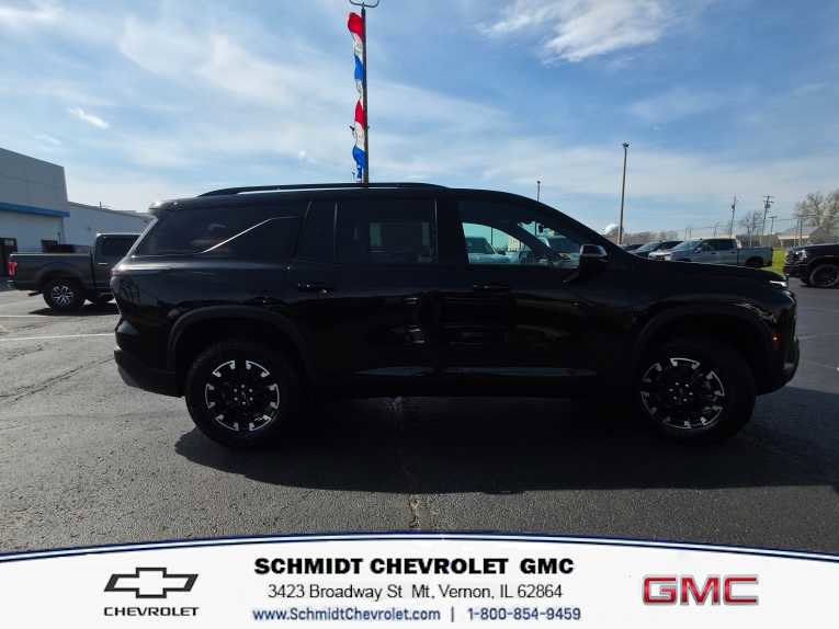New 2026 Chevrolet Traverse Z71 w/ LPO, Floor Liner Package AWD/4WD image 4