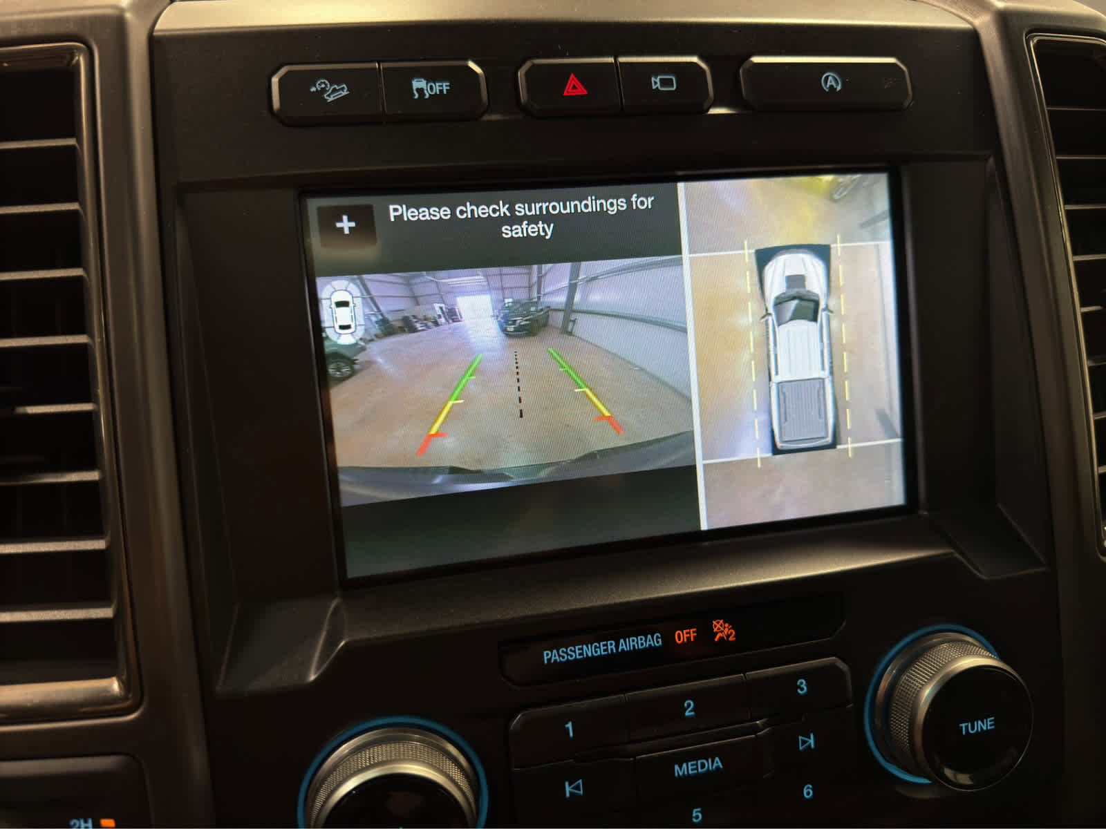 Used 2018 Ford F150 Raptor w/ Equipment Group 802A Luxury image 27