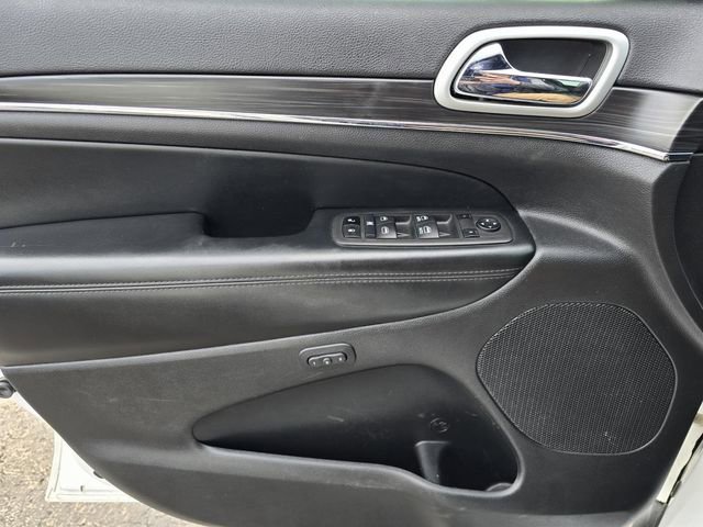 Used 2022 Jeep Grand Cherokee Limited image 11