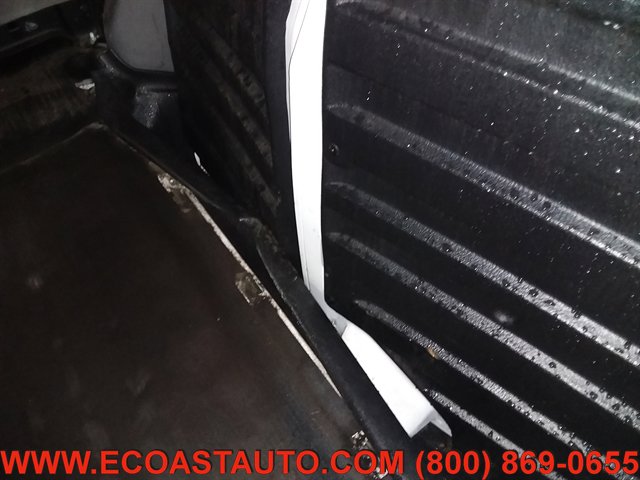 Used 2017 Chevrolet Express 2500 image 24