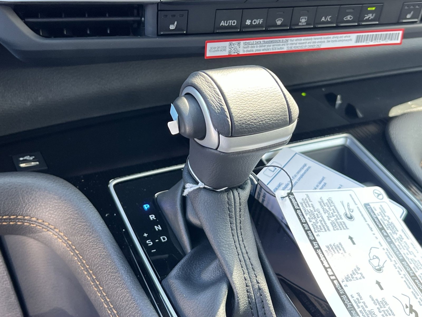 New 2026 Toyota Sienna XLE Woodland Edition AWD/4WD image 17