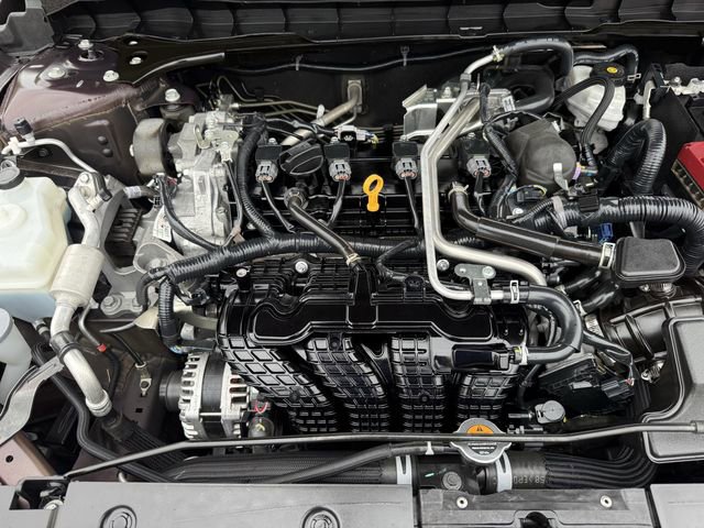 Used 2024 Nissan Altima 2.5 SV FWD image 32