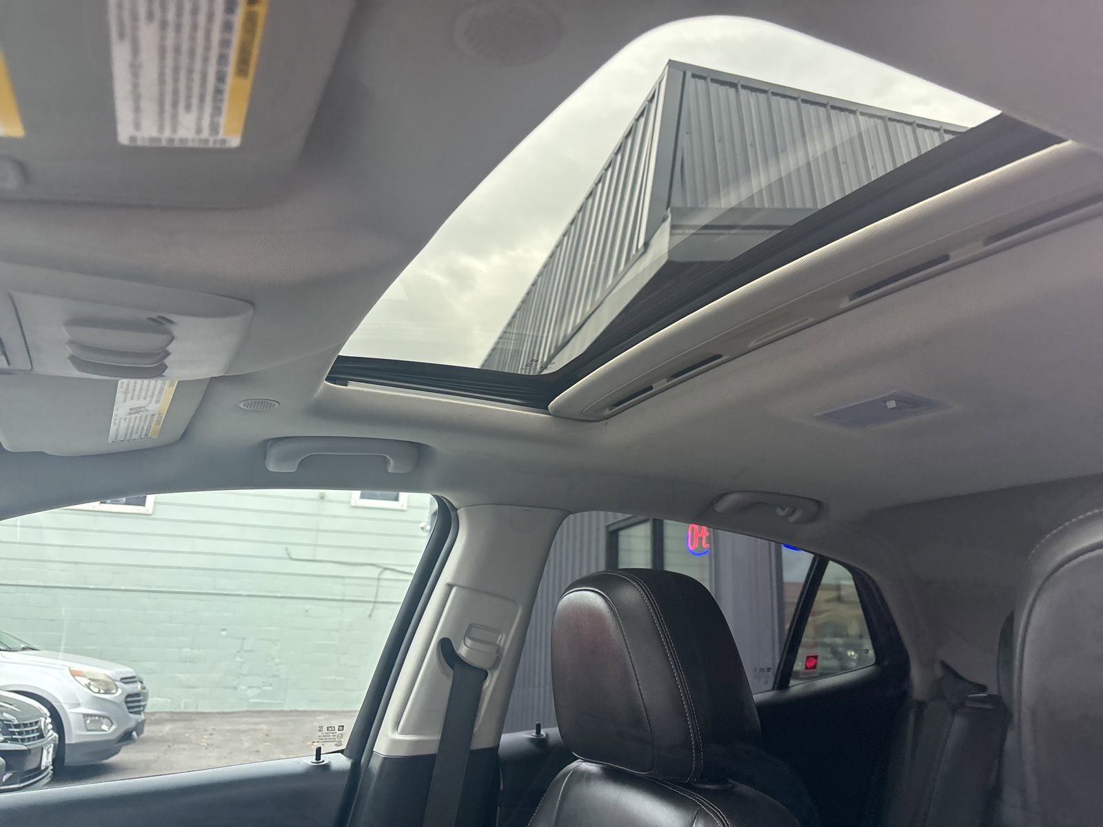 Used 2015 Buick Encore Premium image 11