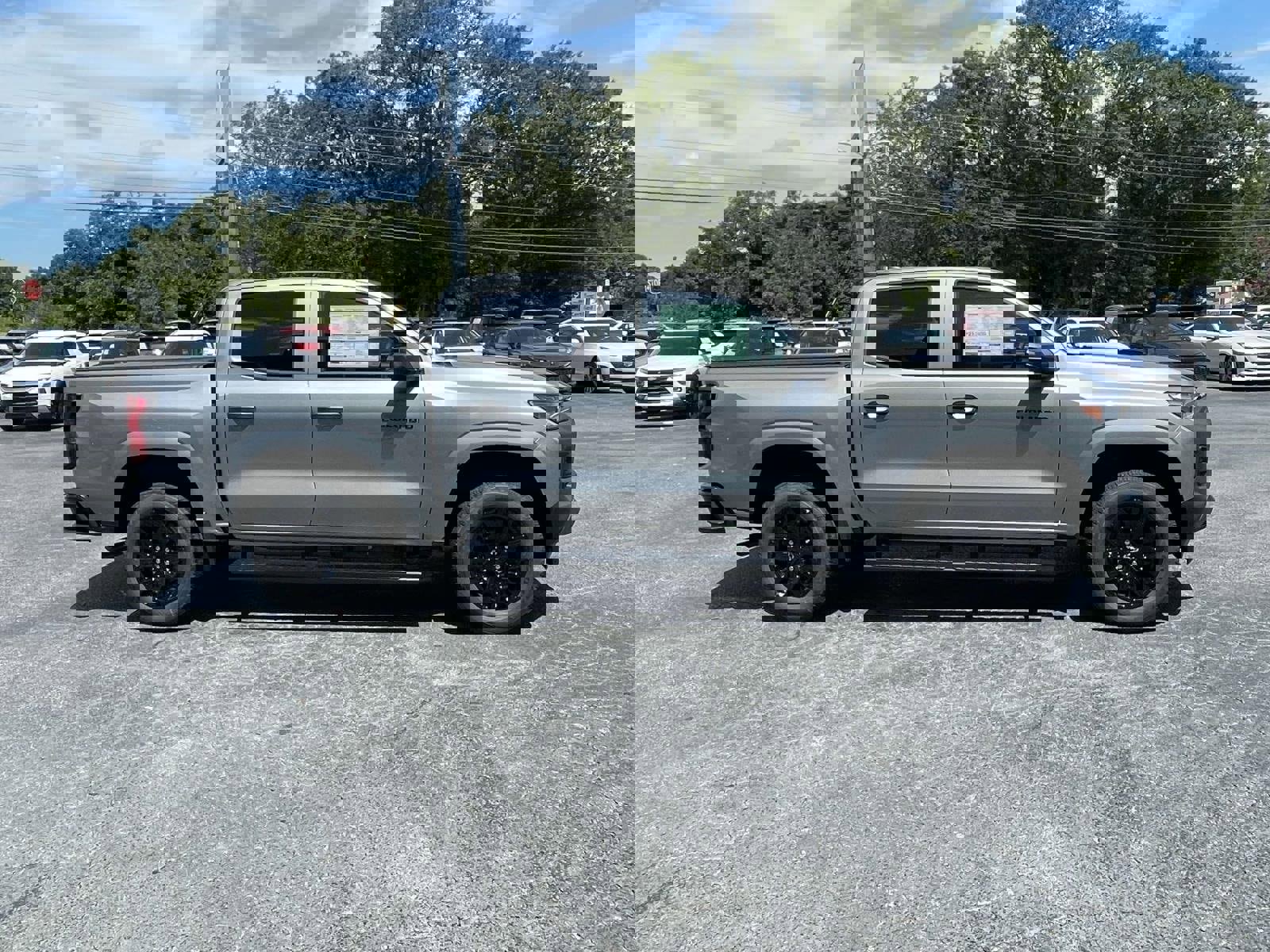 New 2026 Chevrolet Colorado W/T image 2