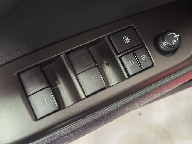 Used 2022 Toyota Camry SE w/ Convenience Package FWD image 21