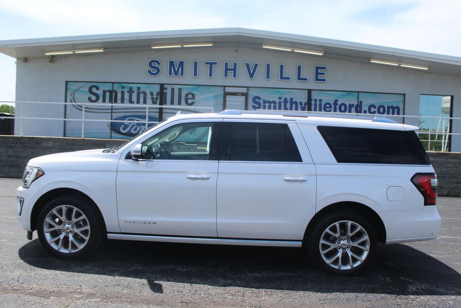 Used 2019 Ford Expedition Max Platinum AWD/4WD image 4