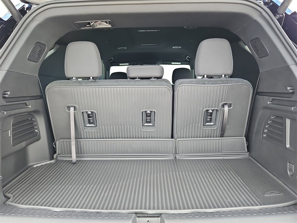 New 2026 Chevrolet Traverse LT w/ Midnight/Sport Edition image 13