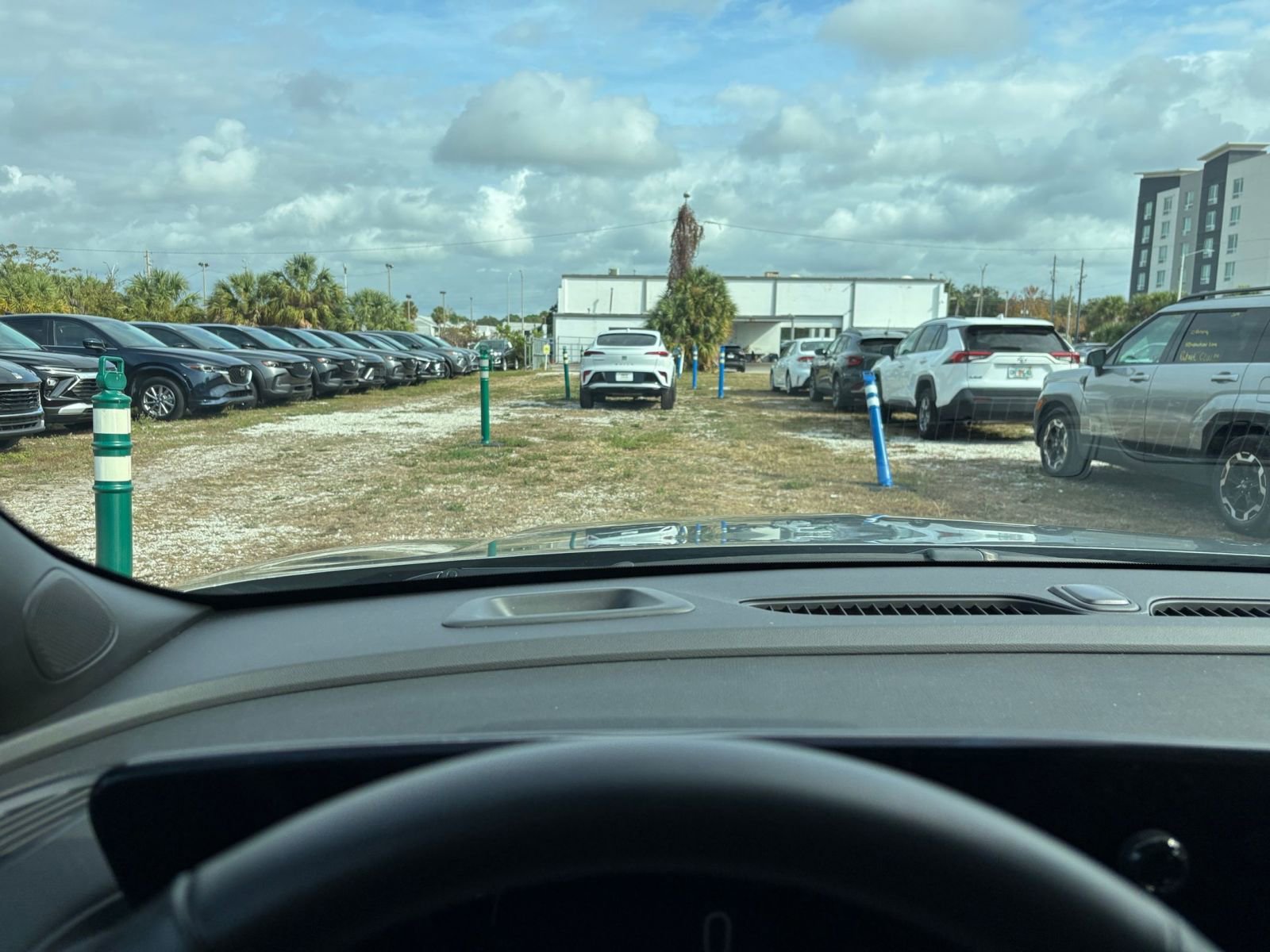 Used 2025 Buick Envista Sport Touring image 34