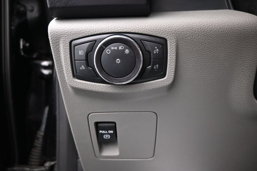 Used 2018 Ford F150 XL w/ Equipment Group 101A Mid AWD/4WD image 19