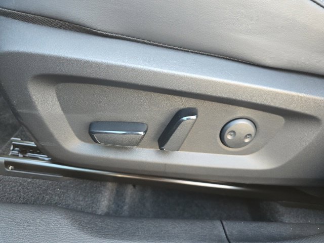 New 2026 Nissan Rogue SL AWD/4WD image 19