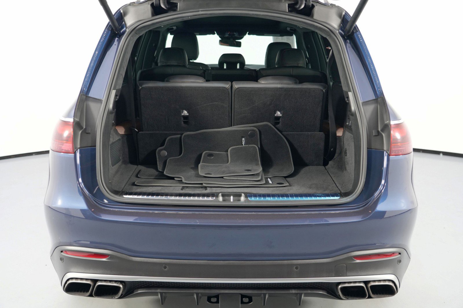 Used 2024 Mercedes-Benz GLS 63 AMG 4MATIC image 10