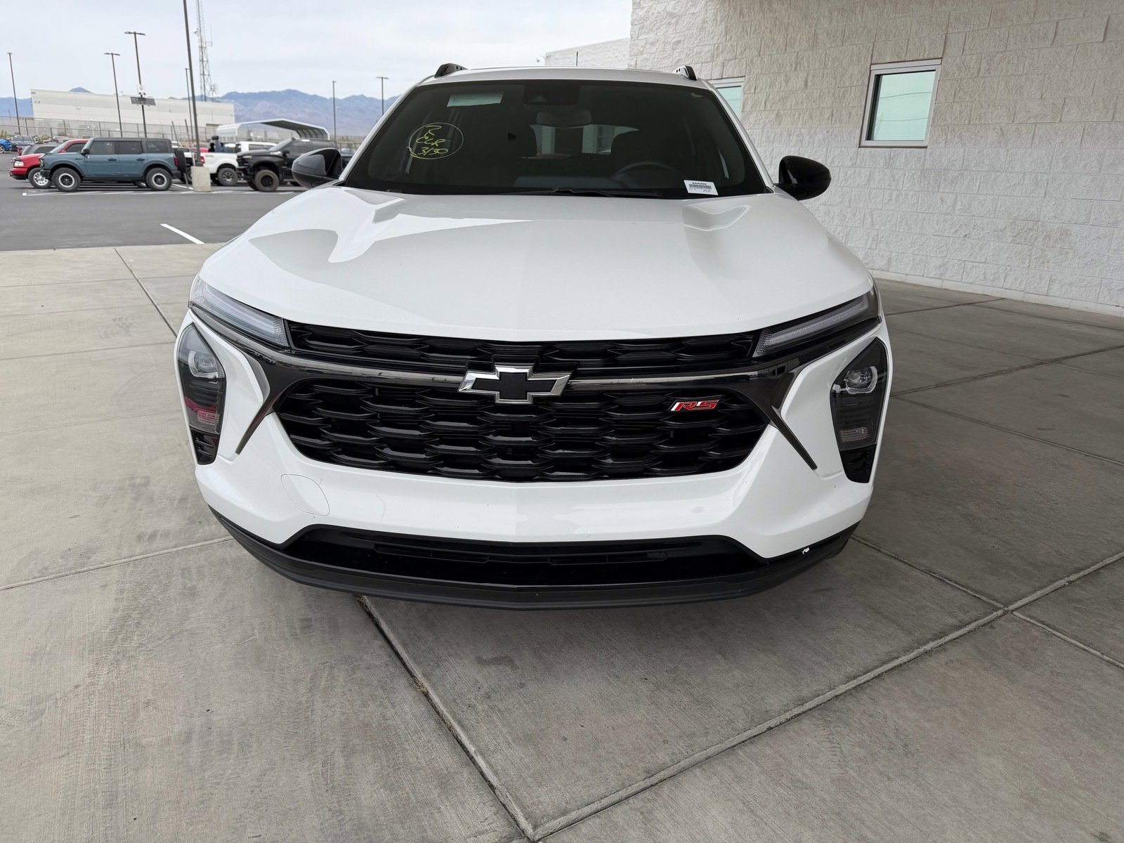 Used 2024 Chevrolet Trax RS w/ Sunroof Package image 8