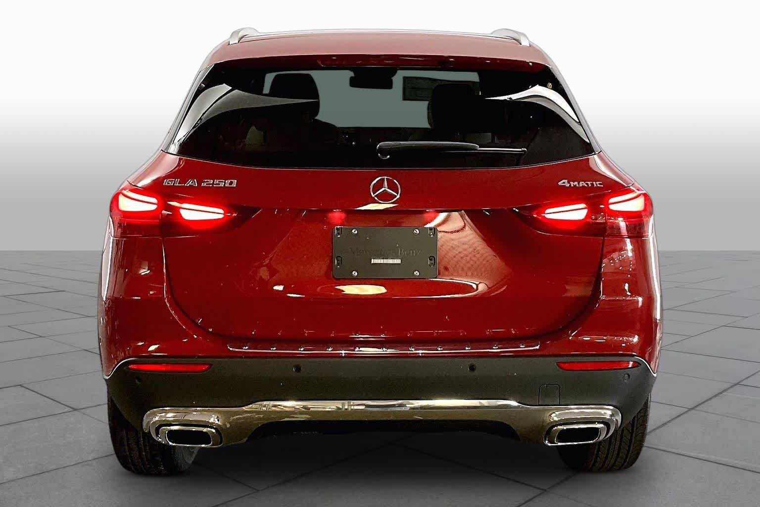 New 2026 Mercedes-Benz GLA 250 4MATIC image 5