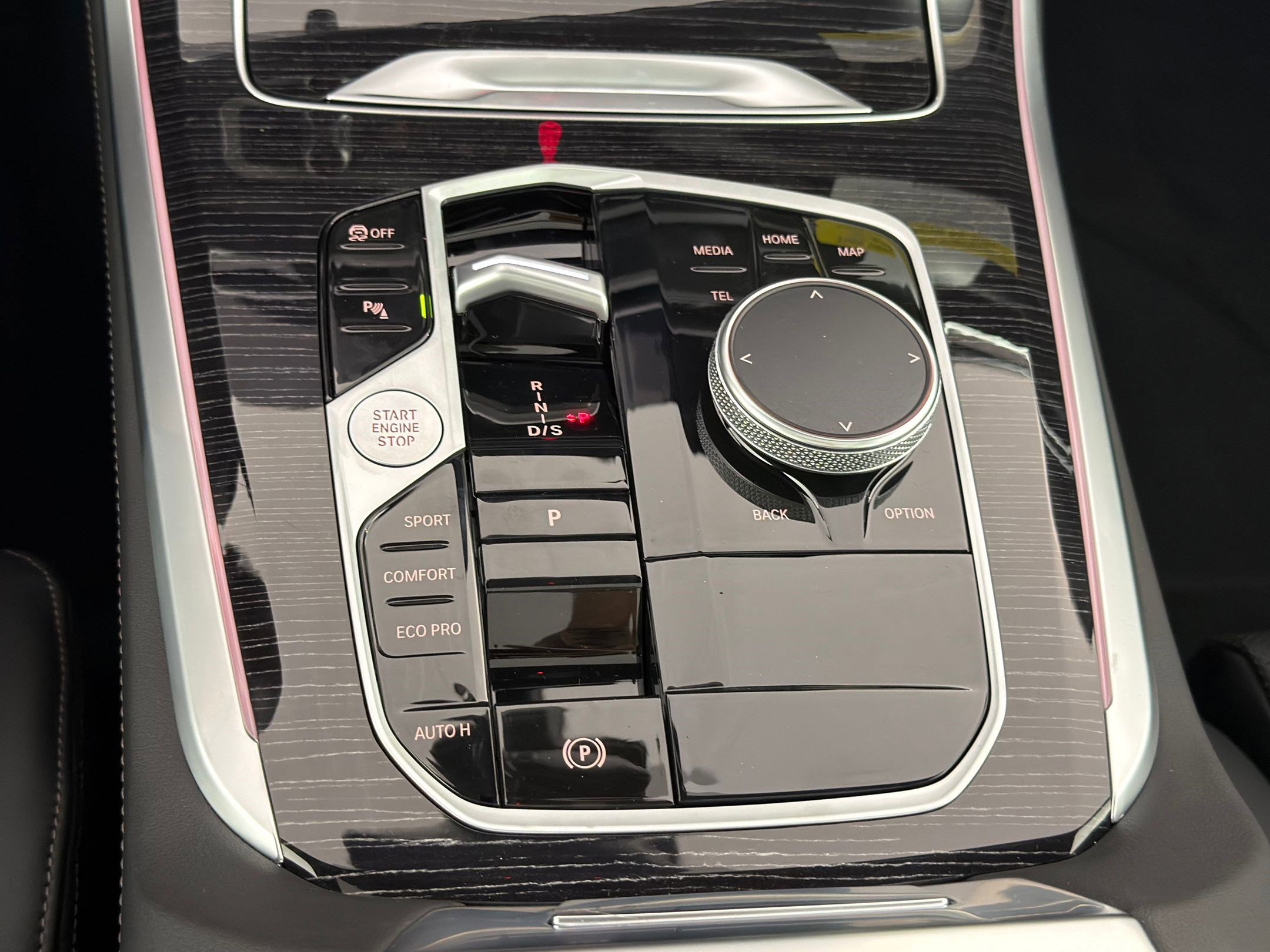 New 2026 BMW X5 sDrive40i w/ M Sport Package image 17