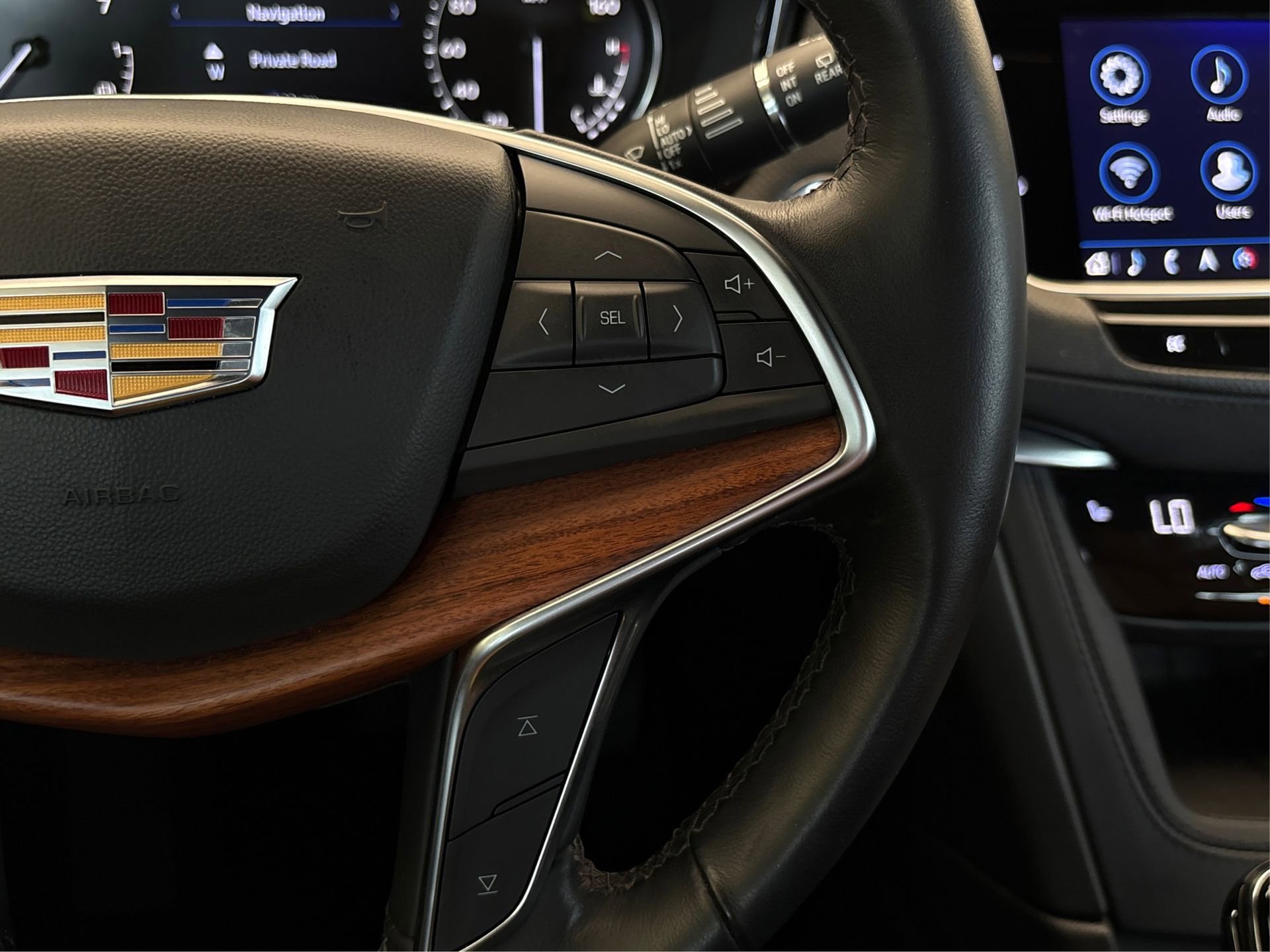 Used 2024 Cadillac XT5 Premium Luxury FWD image 28