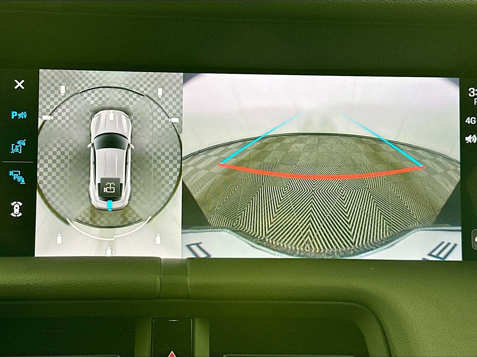 Certified 2025 Porsche Taycan image 18