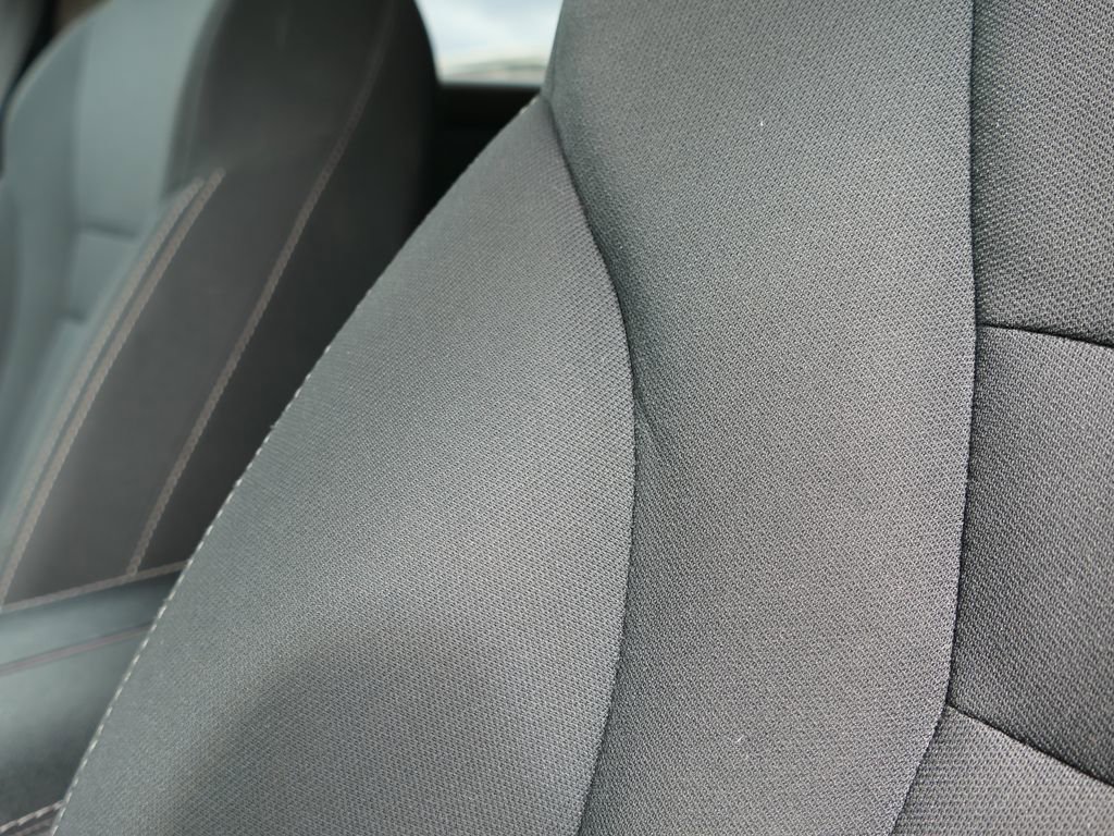 Used 2023 Nissan Rogue S FWD image 12