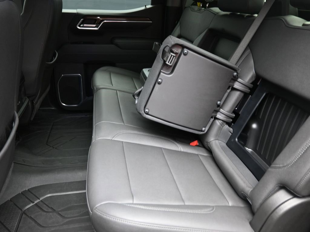Used 2025 Chevrolet Silverado 1500 RST w/ Convenience Package II image 23