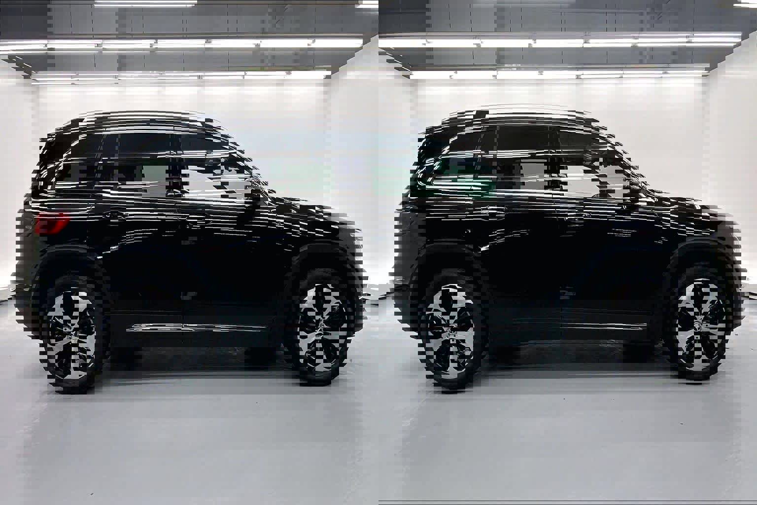 Used 2025 Mercedes-Benz GLB 250 image 5