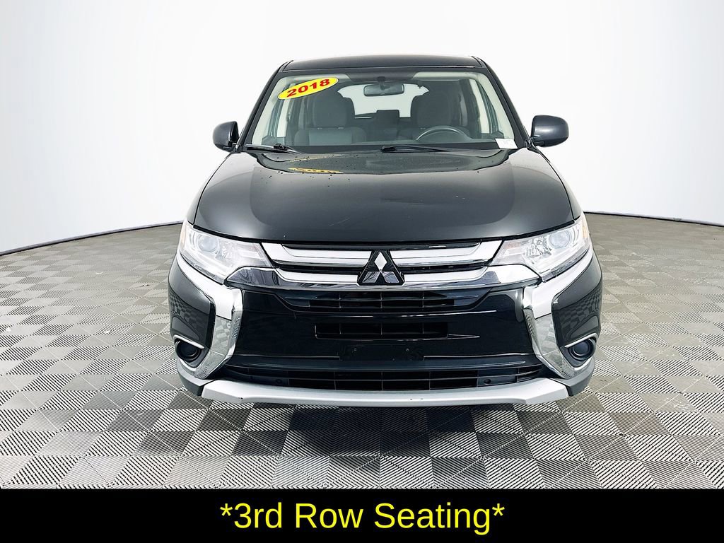Used 2018 Mitsubishi Outlander ES image 3