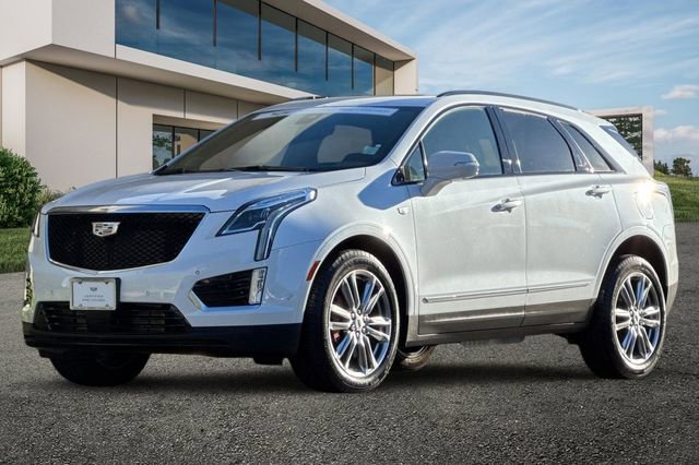 Certified 2025 Cadillac XT5 Sportv w/ Technology Package image 8