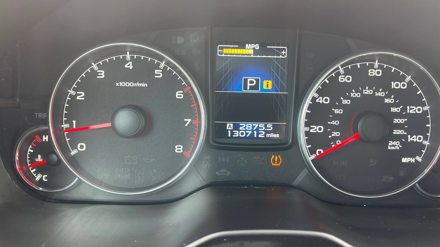 Used 2014 Subaru Outback 2.5i Limited w/ Moonroof Package AWD/4WD image 14