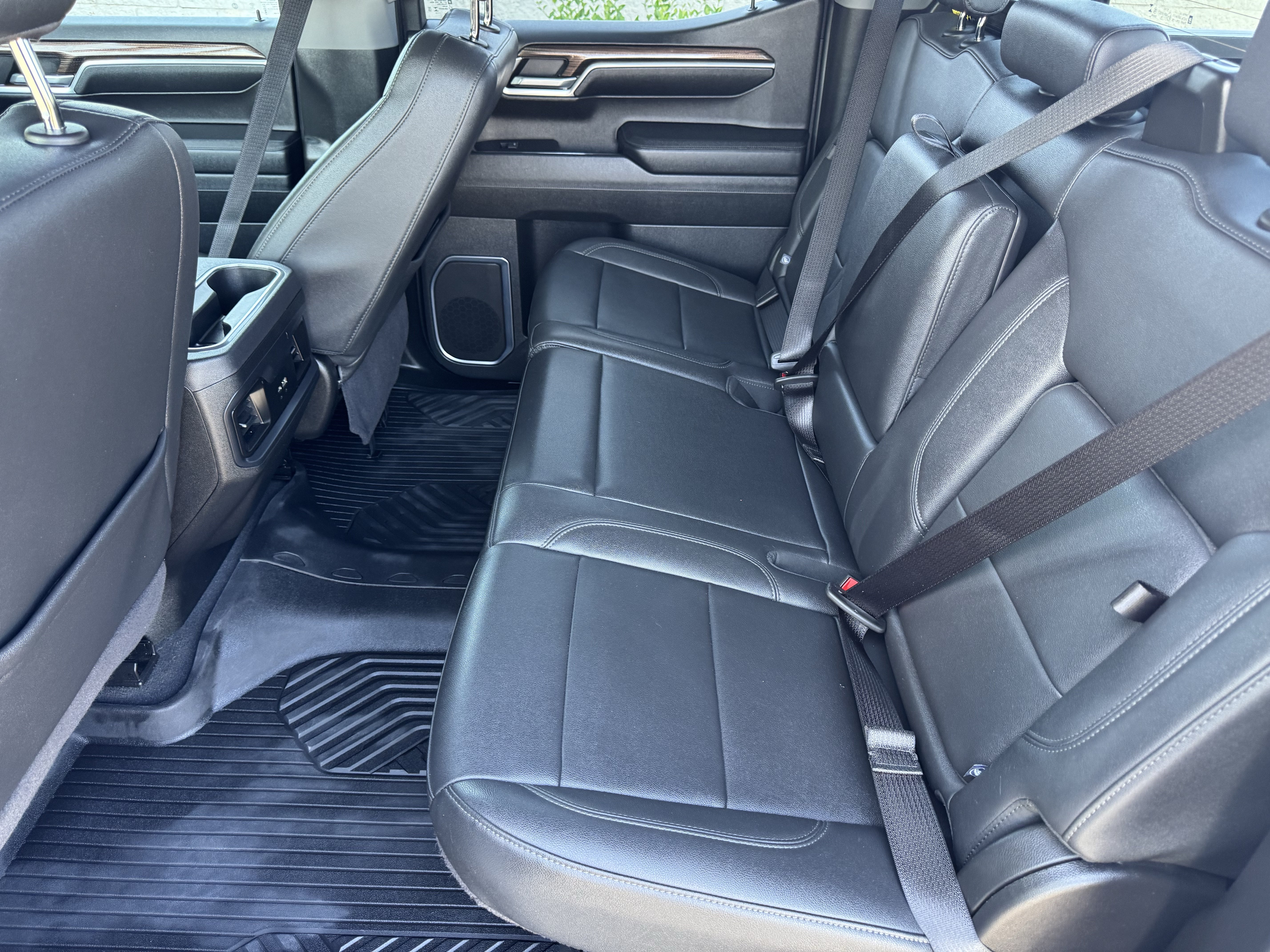 Used 2024 Chevrolet Silverado 1500 RST AWD/4WD image 16