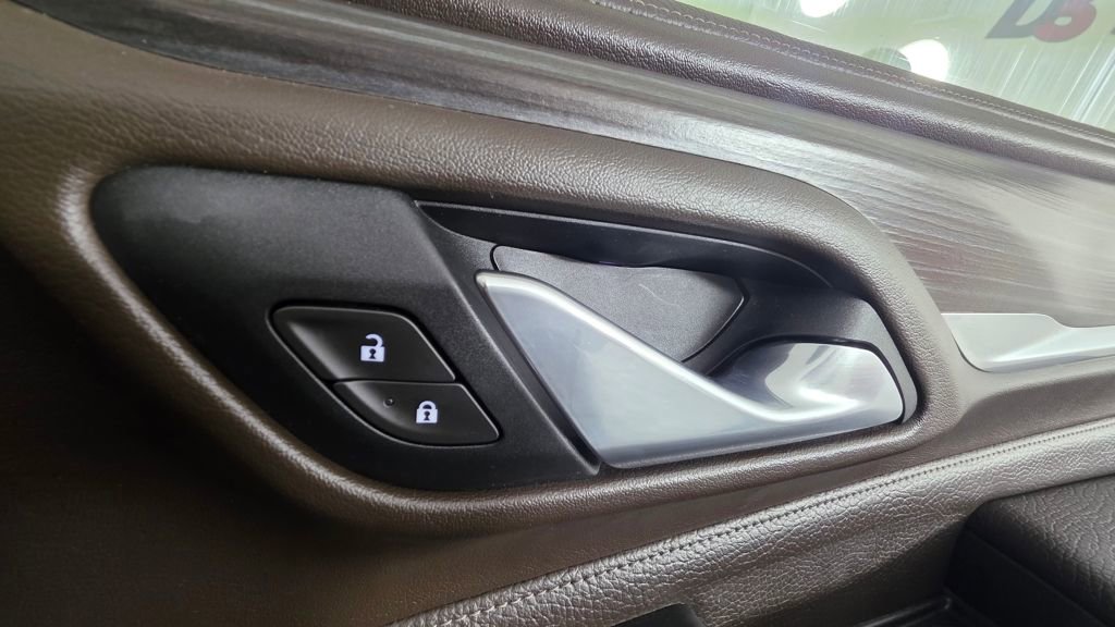 Used 2021 GMC Yukon Denali w/ Denali Ultimate Package image 40