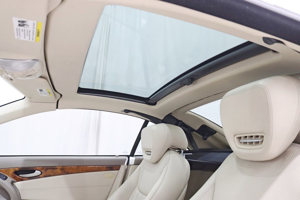 Used 2011 Mercedes-Benz SL 550 image 24