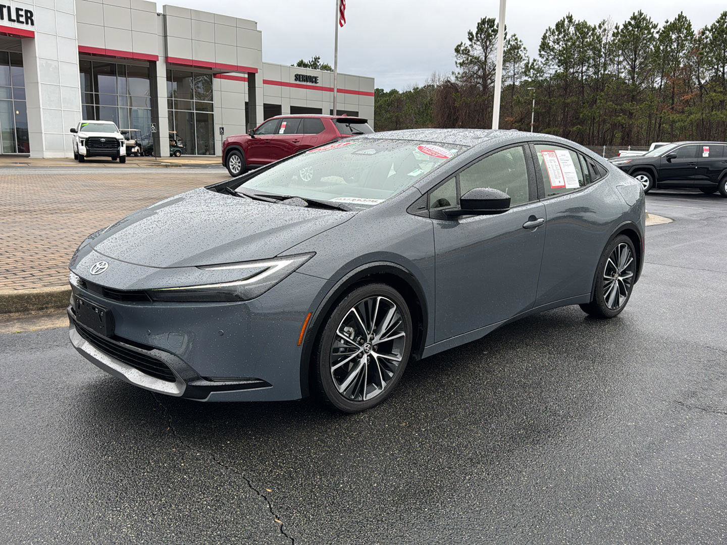 Certified 2023 Toyota Prius XLE image 2