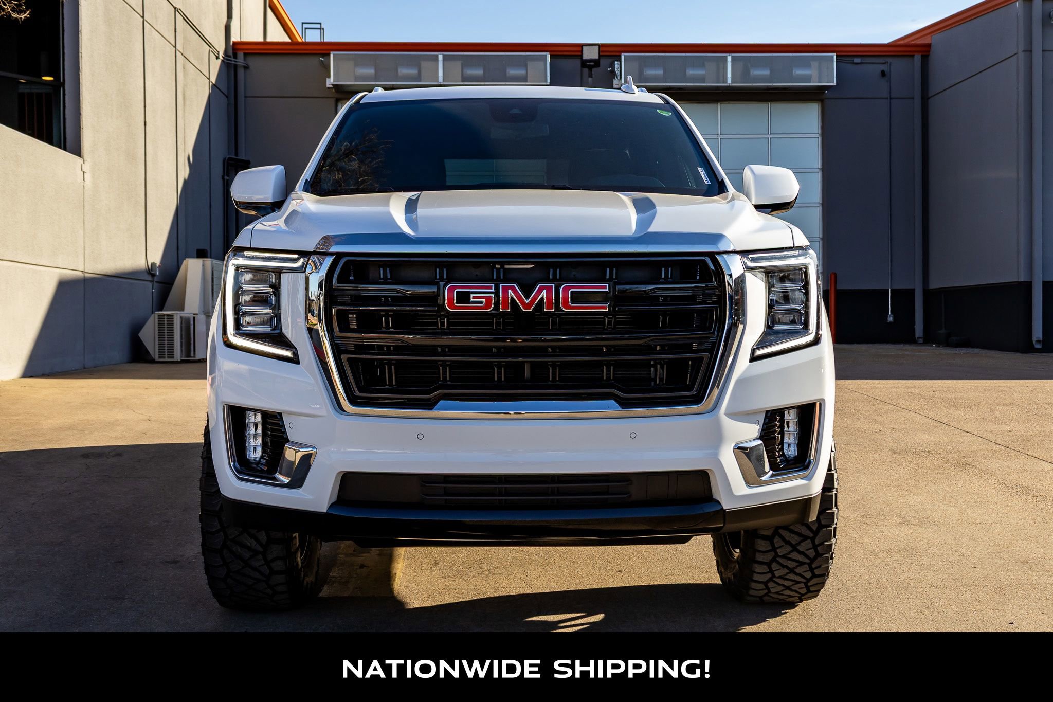 Used 2023 GMC Yukon SLE w/ Max Trailering Package image 4
