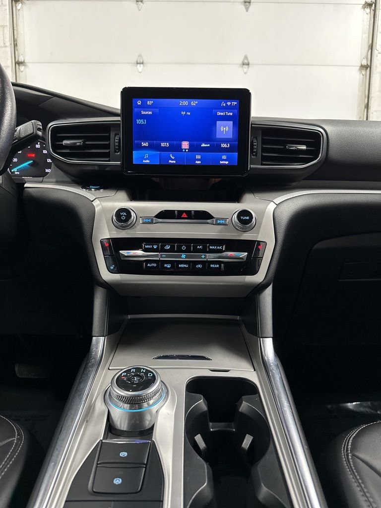 Used 2023 Ford Explorer XLT w/ Equipment Group 202A AWD/4WD image 26