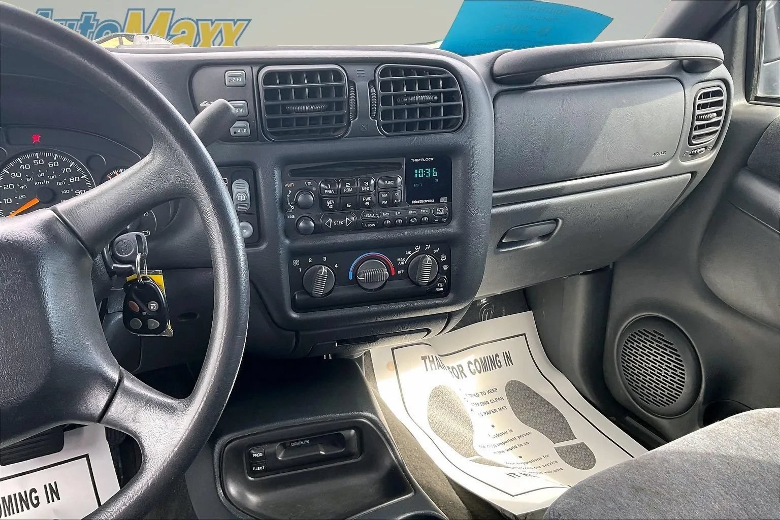 Used 2000 Chevrolet Blazer LS w/ LS Preferred Equipment Group AWD/4WD image 13