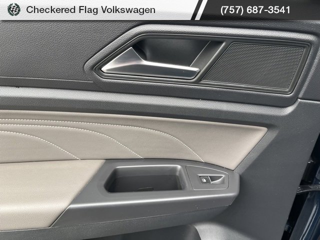 Used 2023 Volkswagen Atlas Cross Sport SE w/ Panoramic Sunroof Package image 25