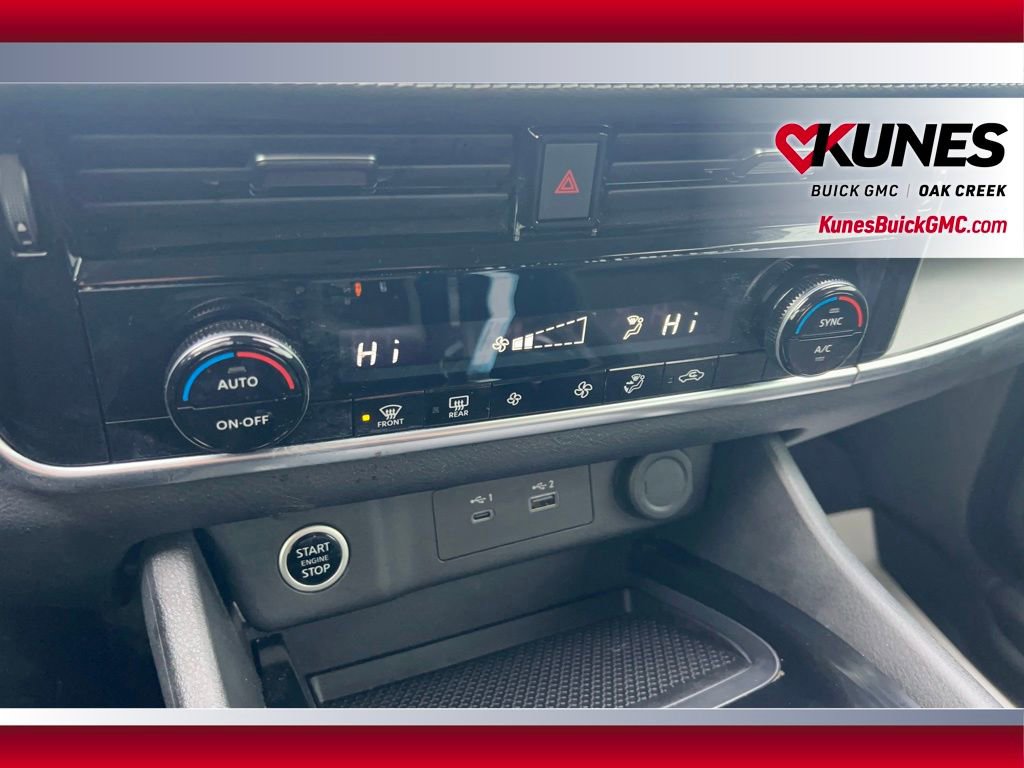 Used 2022 Nissan Rogue SV image 21