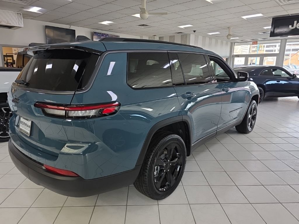 New 2026 Jeep Grand Cherokee L Limited w/ Limited Altitude Package image 8