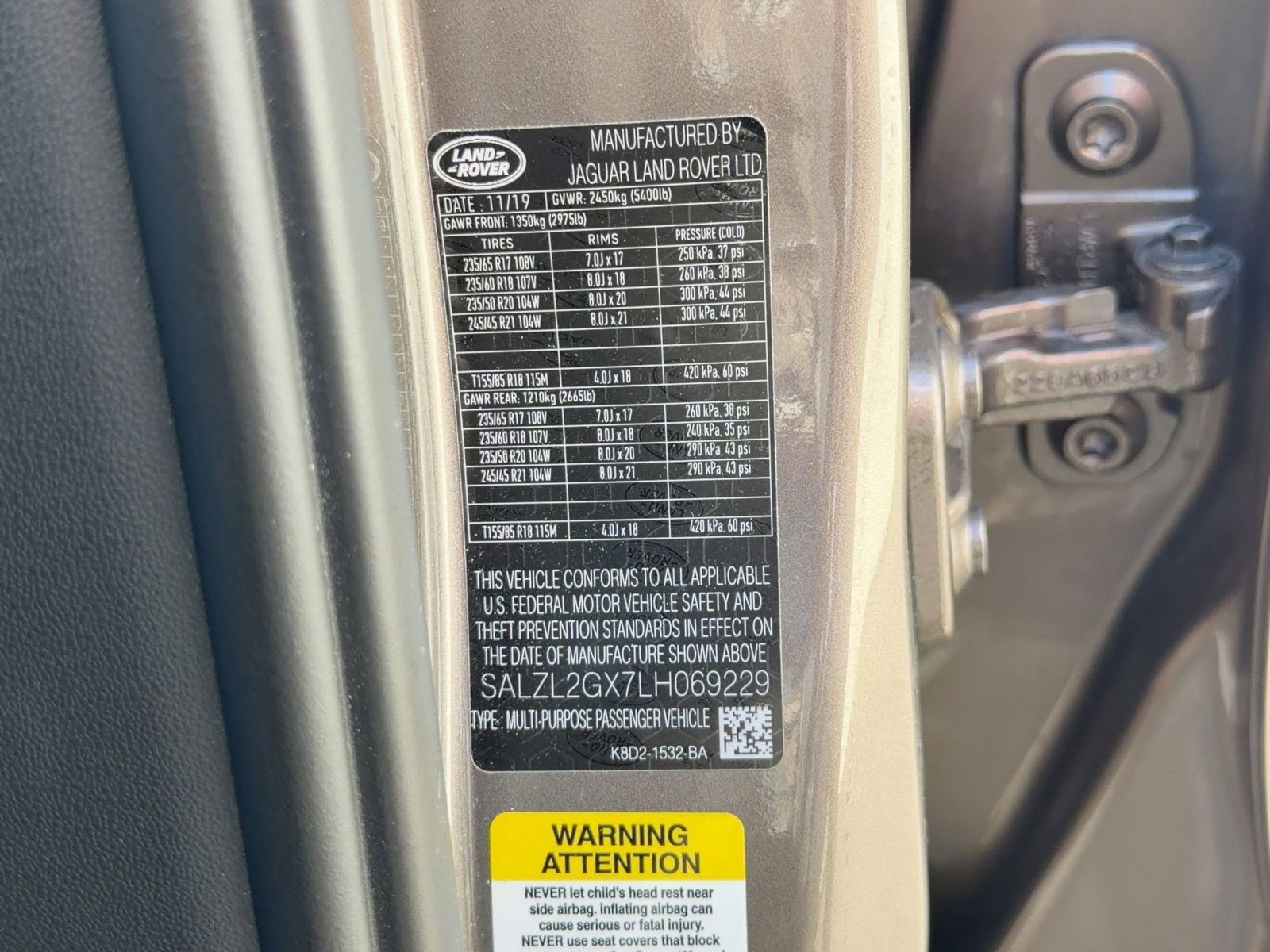 Used 2020 Land Rover Range Rover Evoque R-Dynamic SE image 20