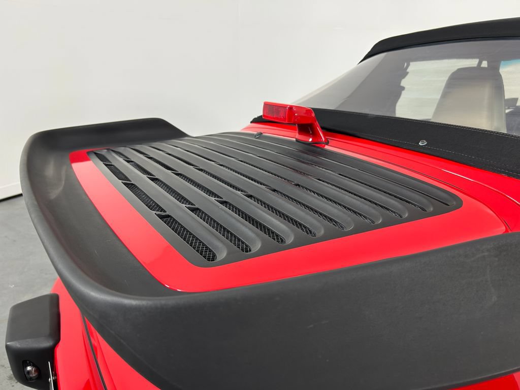 Used 1987 Porsche 911 Carrera RWD image 26