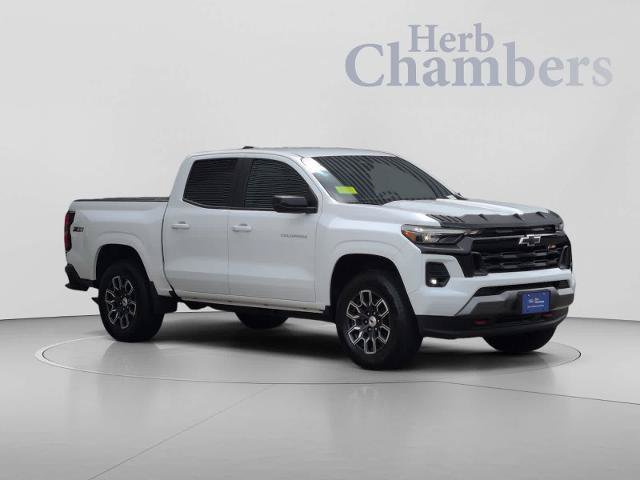 Used 2024 Chevrolet Colorado Z71 w/ Z71 Convenience Package 2 AWD/4WD image 1
