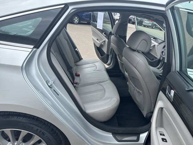 Used 2015 Hyundai Sonata Limited w/ Option Group 06 image 12